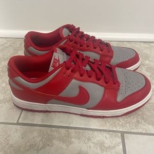 NIKE DUNKS